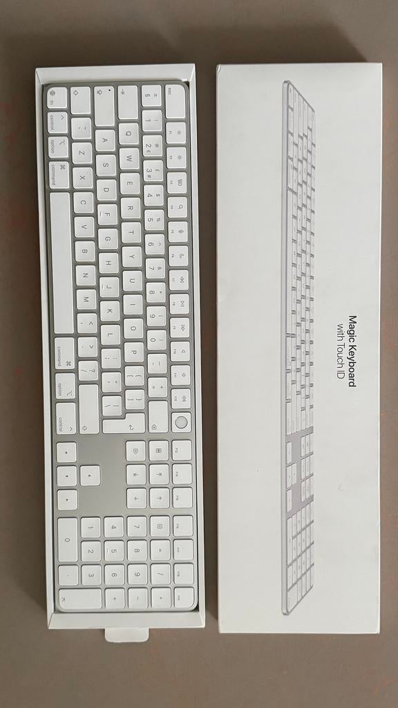 Apple Magic KB Touch ID + Numeric Keypad | USB-C | 2024, Ophalen of Verzenden, Zo goed als nieuw