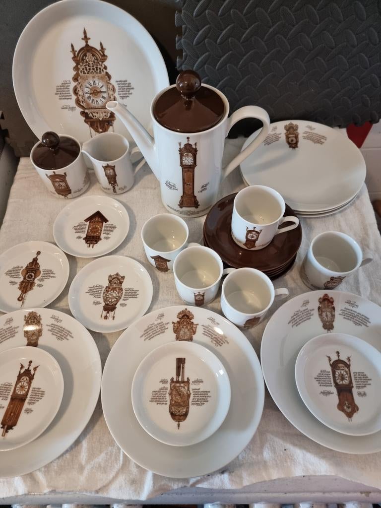 Nuteoma Klokkenservies Mitterteich - Zo goed als compleet, Ophalen