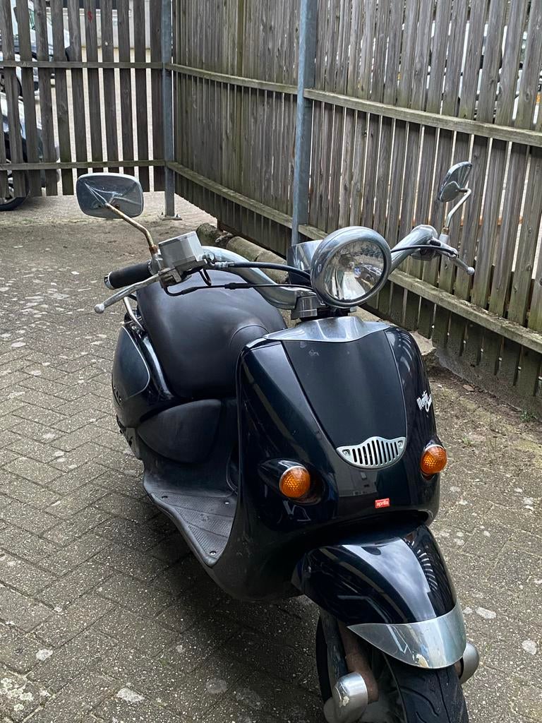 Aprilia Mojito Custom Scooter - Start alleen met kickstart, Fietsen en Brommers, Scooters | Aprilia, Ophalen, Gebruikt, Maximaal 45 km/u