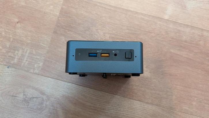 Intel NUC 8 i3Mini PC - Super zuing : 2 storage slots, Computers en Software, Barebones, Gebruikt, Ophalen of Verzenden