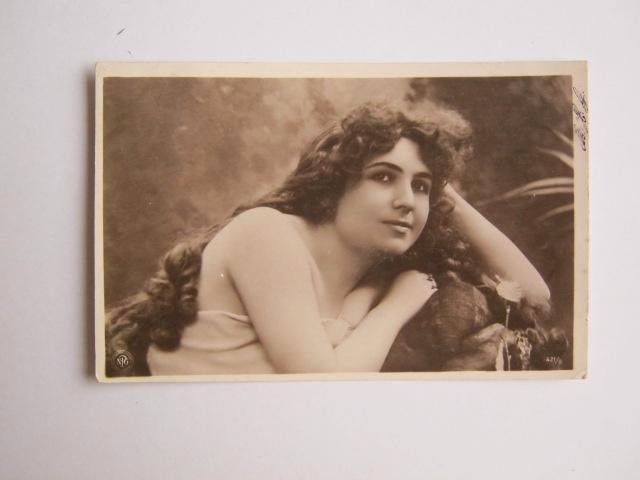 Ansichtkaarten Nederland, TC 3-73 Mooie Dame in pose 1905, Verzamelen, Ansichtkaarten | Nederland, Gelopen, Groningen, Voor 1920