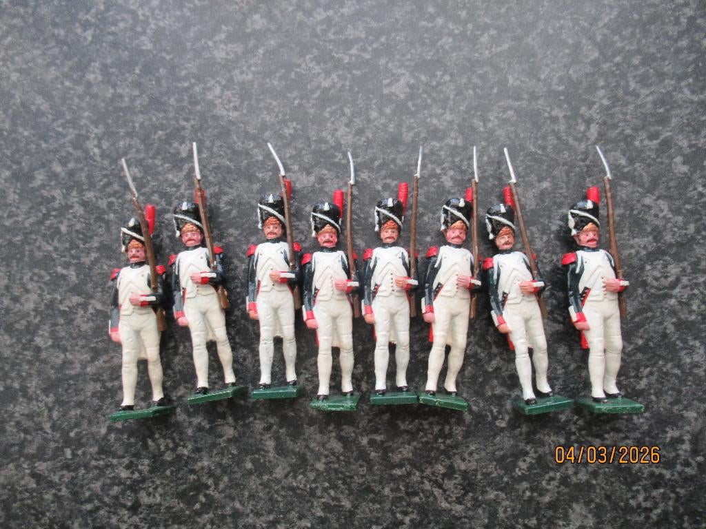 8 TINNEN SOLDAATJES- GRENADIERS NAPOLEONTISCHE KEIZER GARDE, Hobby en Vrije tijd, Modelbouw | Figuren en Diorama's, Ophalen of Verzenden