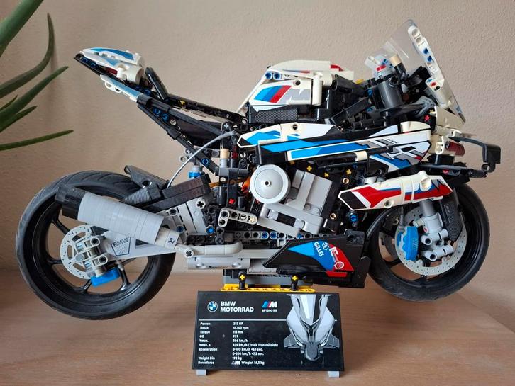 Lego Technic BMW M 1000 RR (42130) - Zo goed als nieuw, Kinderen en Baby's, Speelgoed | Duplo en Lego, Ophalen of Verzenden