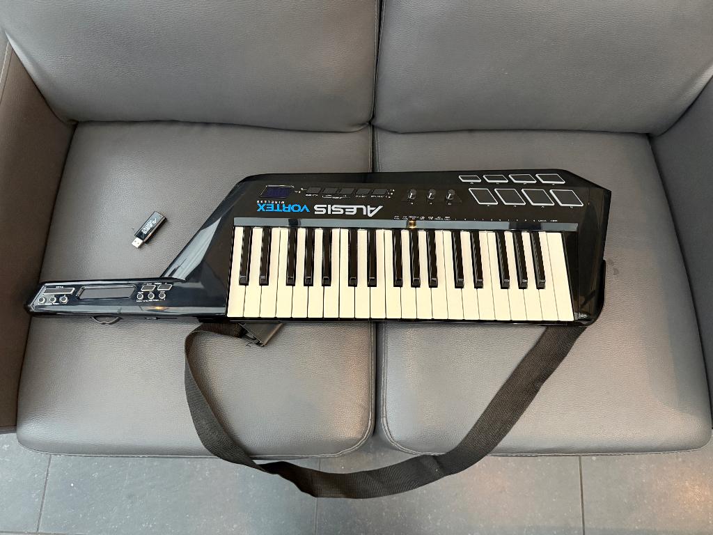 Alesis Vortex Wireless keytar (midi) compleet en werkend, Ophalen of Verzenden, Gebruikt, Overige aantallen, Overige merken