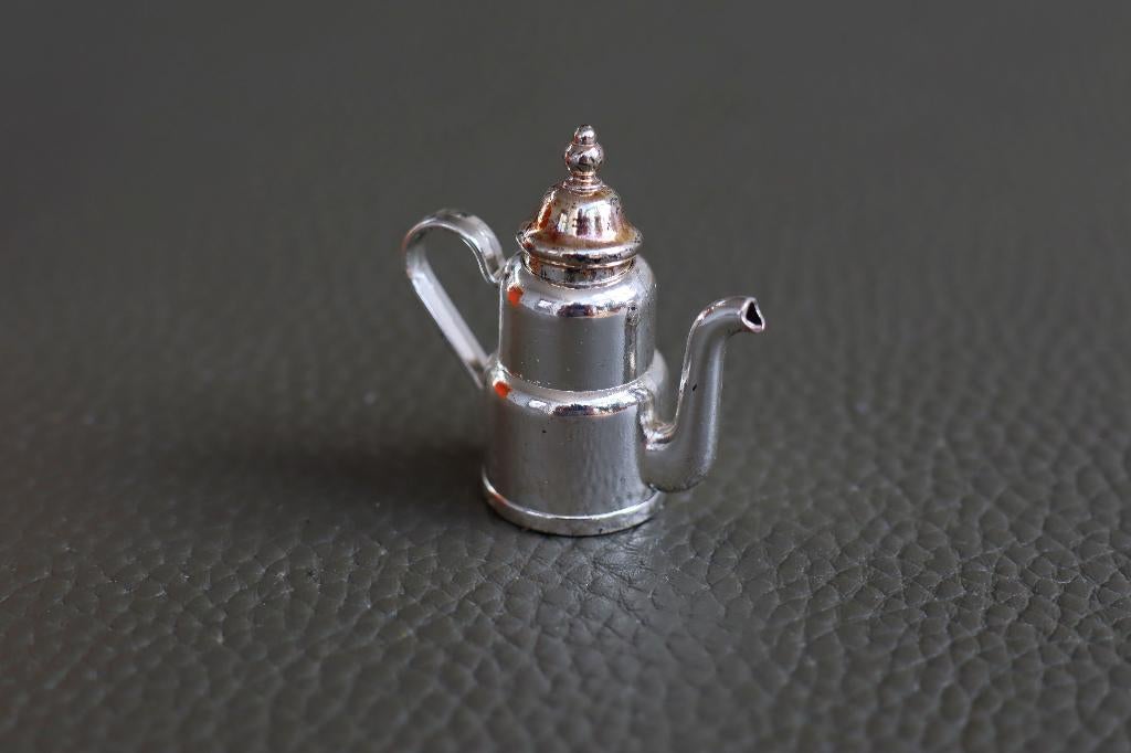 Bodo Hennig, metalen koffiekan., Ophalen of Verzenden, Nieuw, Gebruiksvoorwerp