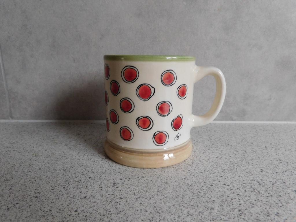 Mok 9,5x7,5 cm. Stippen Seasons JET by ter Steege, Ophalen of Verzenden, Zo goed als nieuw, Overige stijlen, Kop(pen) en/of Schotel(s)