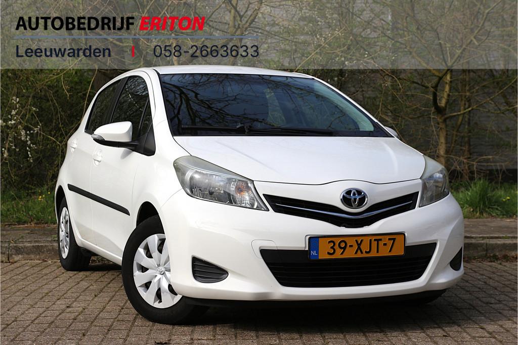 Toyota Yaris 1.0 VVT-i 70pk Aspiration | NL-auto | Facelift, Auto's, Euro 5, Met garantie (alle), Wit, Origineel Nederlands