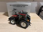 Valtra Tractor Miniatuurmodel 1:32 - LCN Nederland 2008, Ophalen of Verzenden, Zo goed als nieuw, Overige typen, Overige merken