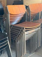 Stapelbare stoelen, Ophalen, Gebruikt, Bruin, Vijf, Zes of meer stoelen