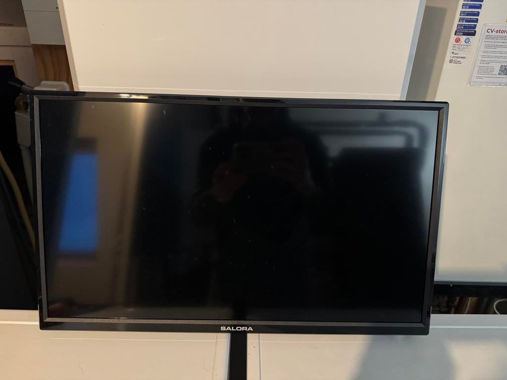 Salora 24 inch LED TV met muurbeugel, Audio, Tv en Foto, Televisies, 50 Hz, HD Ready (720p), 60 tot 80 cm, Ophalen