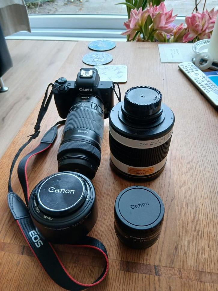 Canon EOS M50 met 4 lenzen en accessoires, Audio, Tv en Foto, Fotocamera's Digitaal, Ophalen