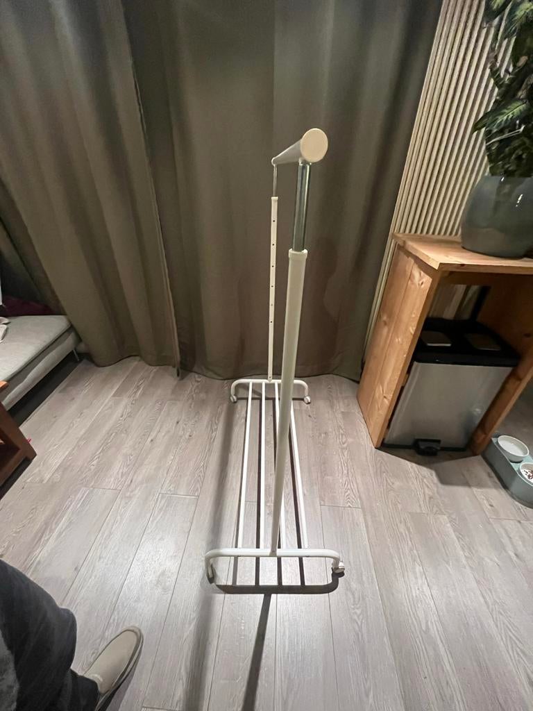 Verrijdbaar kledingrek - ikea rigga, Ophalen, Met wielen, Gebruikt