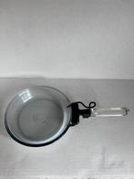 Vintage Pyrex vuurvast glazen pan Steelpan diameter 17 cm, Ophalen of Verzenden, Gebruikt, Glas, Koekenpan of Braadpan