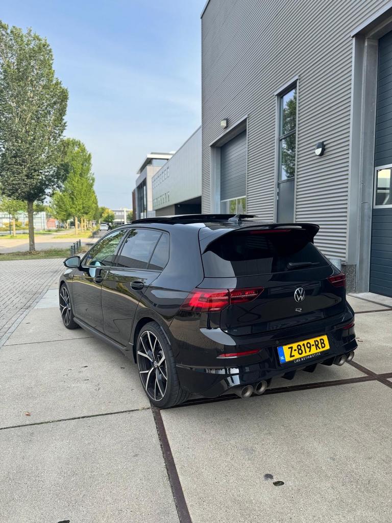 Volkswagen Golf 8 R 2.0 TSI 320pk 7-DSG 4MOTION 2021 Zwart, Auto's, Automaat, Zwart, 4 cilinders, 1984 cc