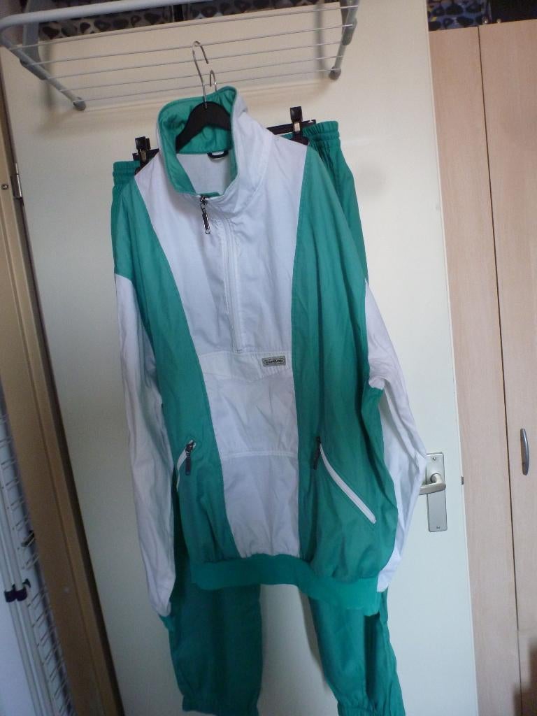 2 delig sport pak BROEK + jack TENSON xl -GRATIS zend, Kleding | Heren, Sportkleding, Maat 56/58 (XL), Zo goed als nieuw, Algemeen