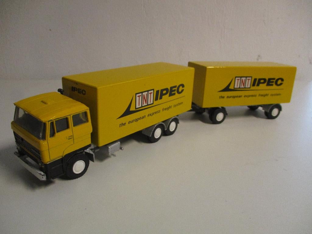 Lion Car DAF 3300 met aanhanger IPEC, Hobby en Vrije tijd, Modelauto's | 1:50, Ophalen of Verzenden, Gebruikt, Bus of Vrachtwagen