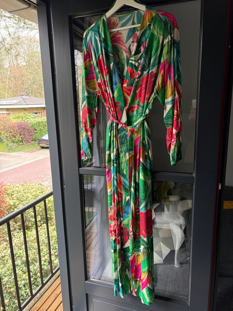 ZGAN gekleurde lange kimono van Primark maat S/M, Ophalen of Verzenden, Zo goed als nieuw, Overige kleuren, Onder de knie