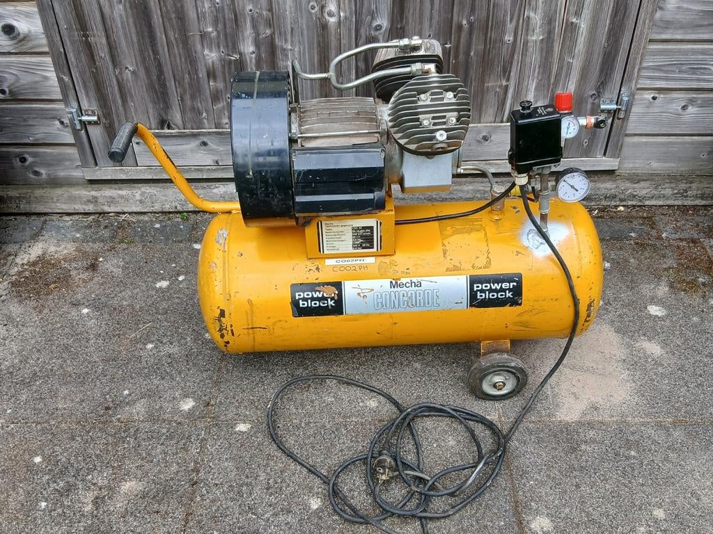 Mecha Concorde CSA50 220V, Doe-het-zelf en Verbouw, Compressors, Ophalen, Gebruikt, 6 tot 10 bar, 25 tot 100 liter