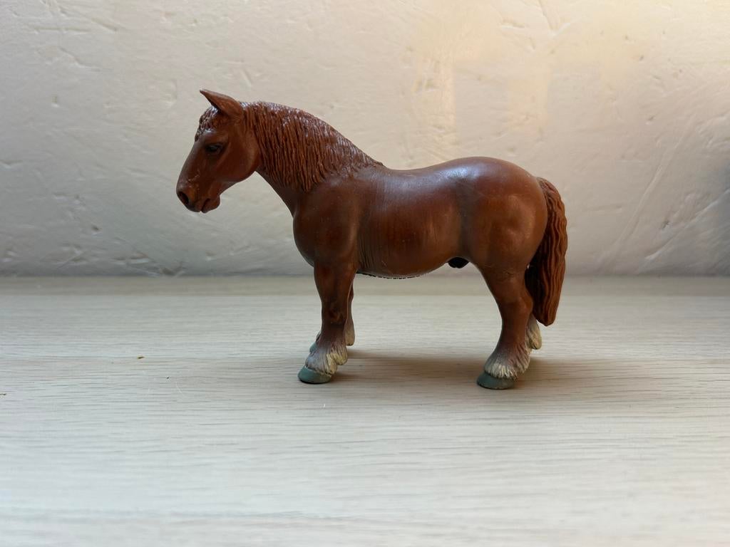 Schleich trekpaard 135, Ophalen of Verzenden, Zo goed als nieuw, Paard, Beeldje of Figuurtje