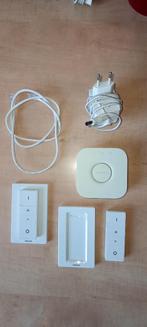 Philips Hue Bridge 2.1 + 2 Hue dimmer switches + adapter, Minder dan 30 watt, Overige typen, Zo goed als nieuw, E27 (groot)