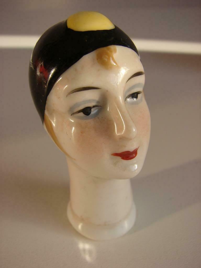 Art deco pierrot hoofdje in porselein, Antiek en Kunst, Ophalen of Verzenden
