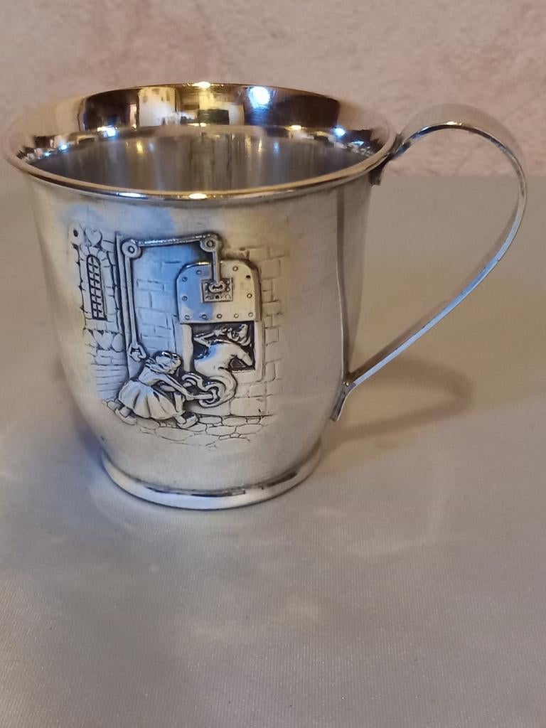 Gero verzilverde kinderbeker Hans en Grietje, Antiek en Kunst, Antiek | Bestek, Ophalen of Verzenden