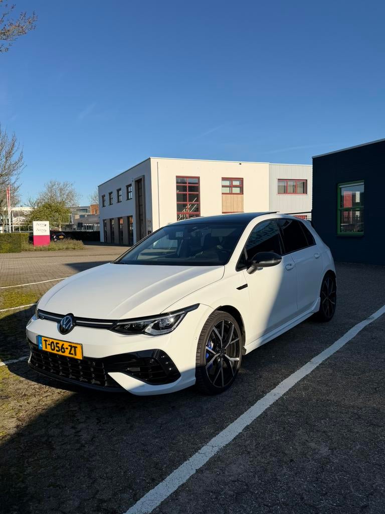 Volkswagen Golf 2.0 TSI 4Motion R Performance Pano Akra DCC, Automaat, 4 cilinders, 1984 cc, 320 pk