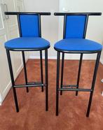 Hoge barkruk met rugleuning en armleuningen - Blauw/Zwart, Huis en Inrichting, Ophalen, Gebruikt, Met voetsteun, Metaal