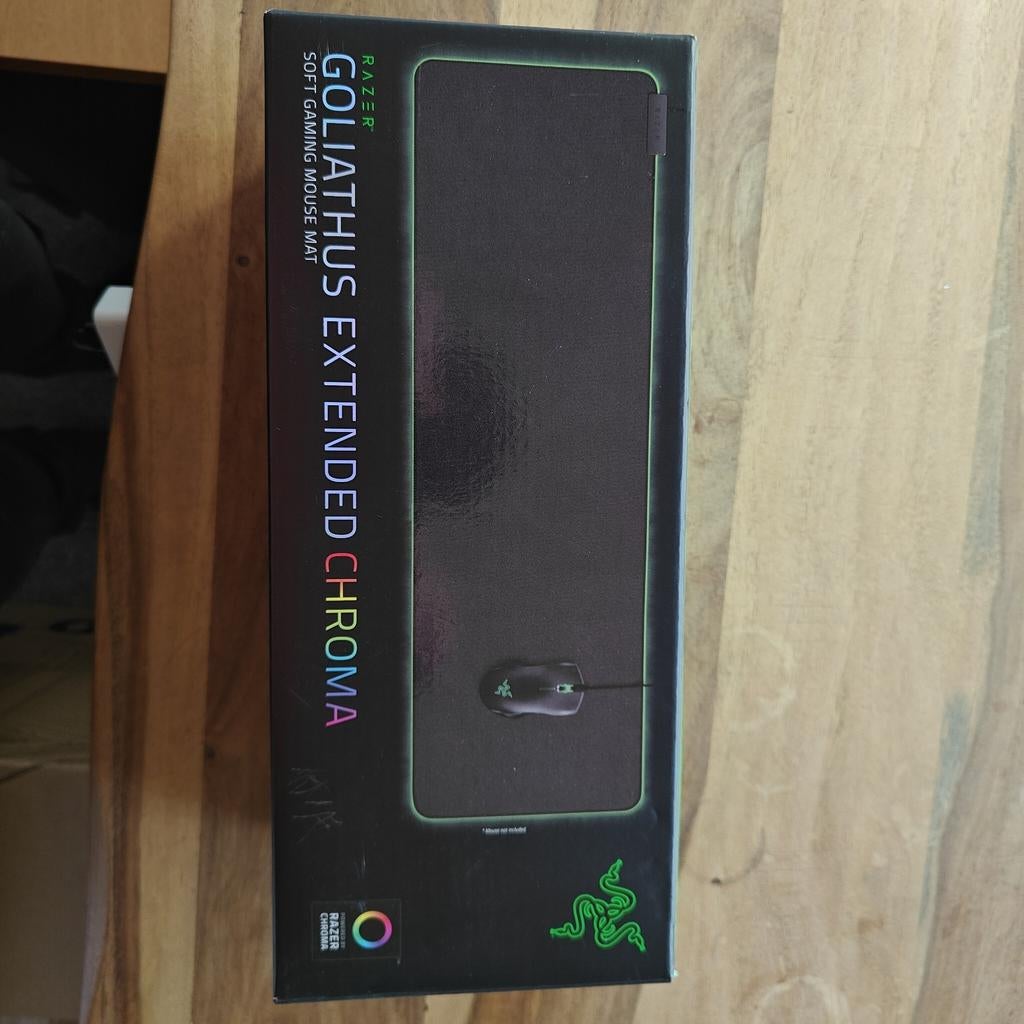 Razer Goliathus Extended Chroma, Computers en Software, Muizen, Ophalen of Verzenden, Zo goed als nieuw, Razer
