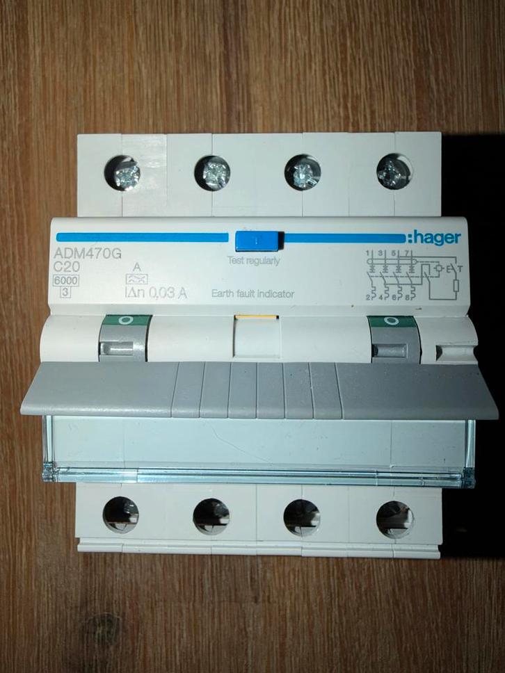 Hager ADM470G aardlekautomaat, Doe-het-zelf en Verbouw, Elektra en Kabels, Zo goed als nieuw, Overige typen, Ophalen of Verzenden