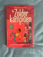 Boek: De Zolderkampioen - Maarten Kuipers (z.g.a.n.), Ophalen of Verzenden, Zo goed als nieuw, Fictie algemeen