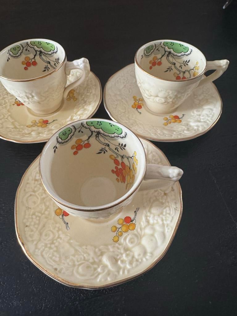 3 vintage porseleinen Kop en schotel CROWN FLORENTINE MOMASA, Antiek en Kunst, Antiek | Servies los, Verzenden