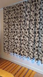 Mooi wit gordijn met zwart bloemmotief, gevoerd, Huis en Inrichting, Ophalen, Gebruikt, 200 cm of meer, 200 cm of meer