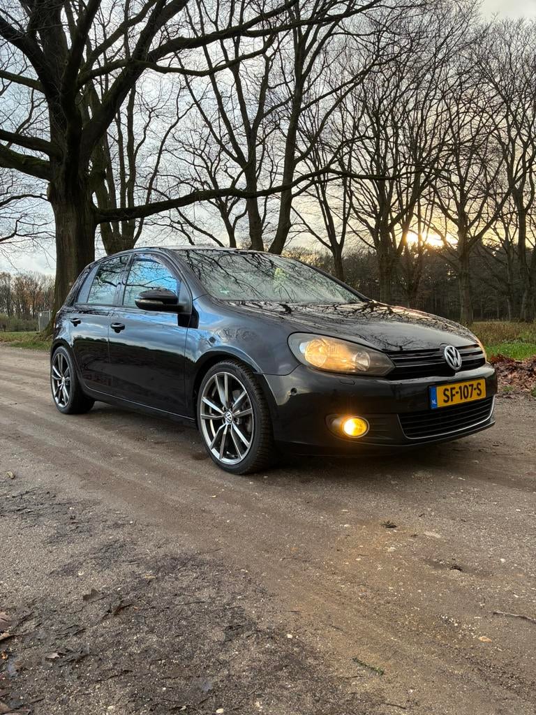 Volkswagen Golf 1.4 TSI 90KW DSG 2009 Zwart, 4 cilinders, 650 kg, 1216 kg, Geïmporteerd