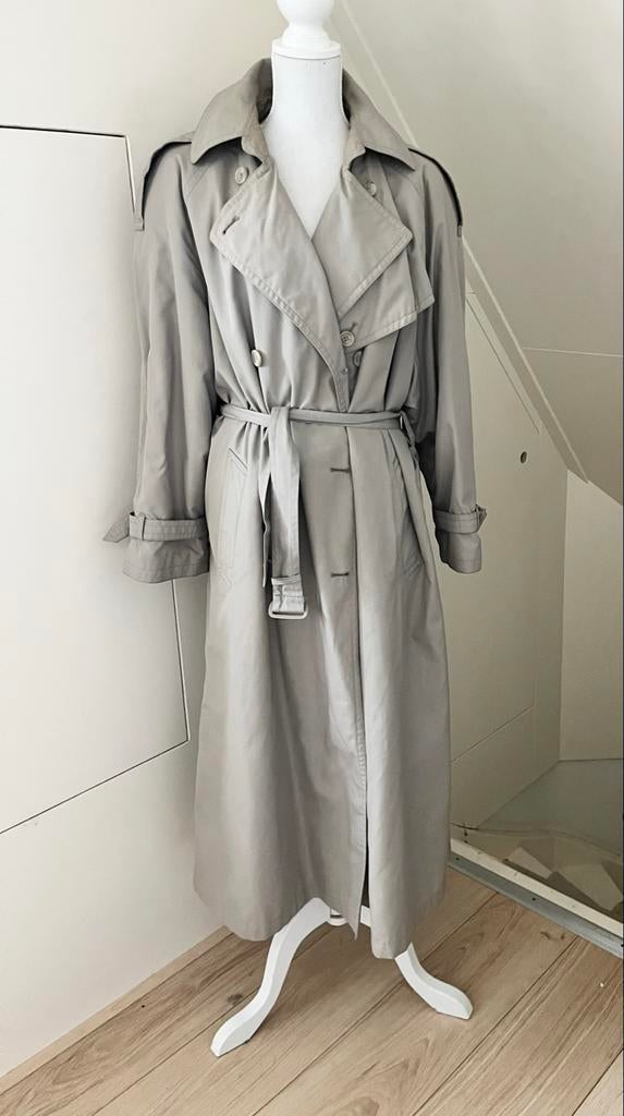 Jas trenchcoat regenjas beige 42 44 / blazer pauw  zwart, Kleding | Dames, Ophalen of Verzenden, Gedragen, Maat 38/40 (M), Zwart