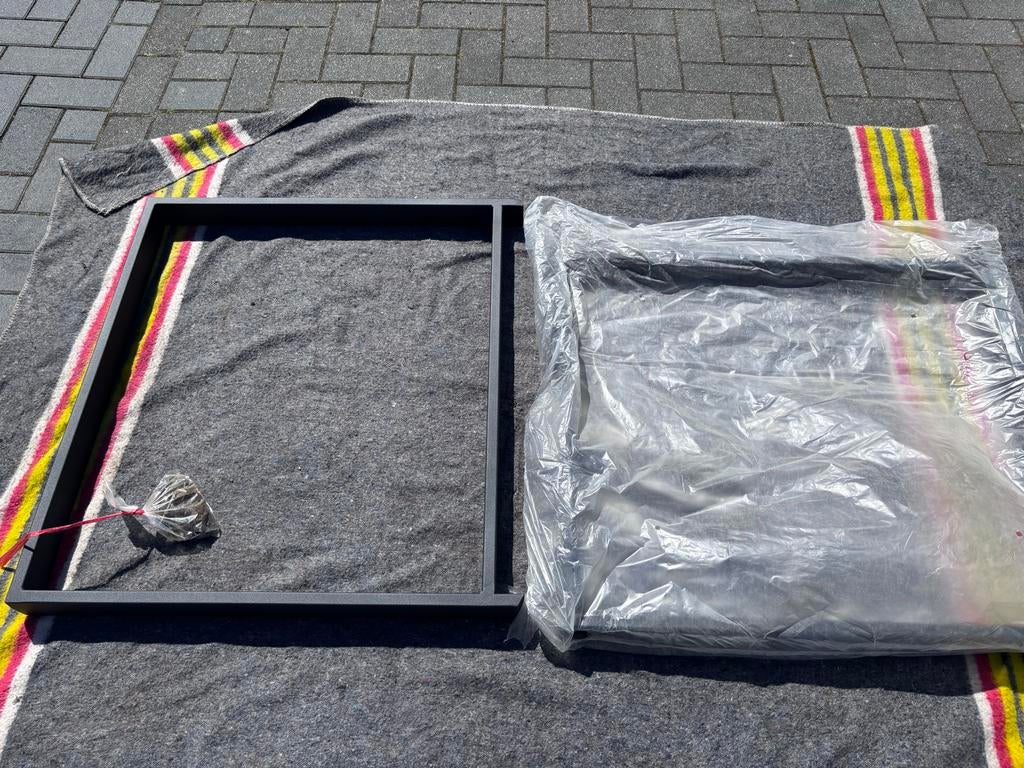 Nieuwe Urban Living Madison bijzettafel 40x40x50CM, Minder dan 55 cm, Metaal of Aluminium, Vierkant, Nieuw