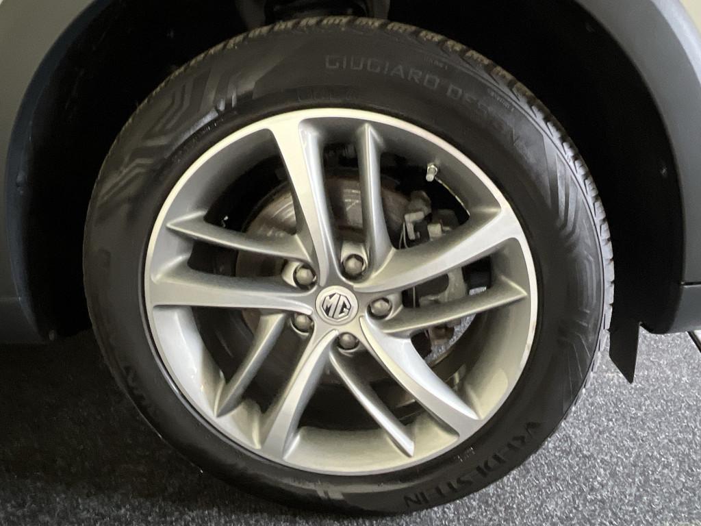 MG EHS 1.5 TGDI Luxury 360 Camera | Keyless | Panoramadak |, Gebruikt, 4 cilinders, Wit, 1500 cc