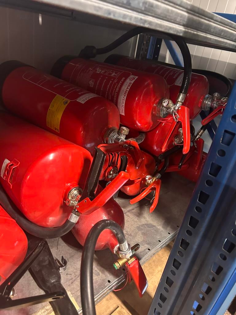 Groete partij lege brandblussers, Huis en Inrichting, Brandblussers en Brandkasten, Ophalen of Verzenden, Zo goed als nieuw