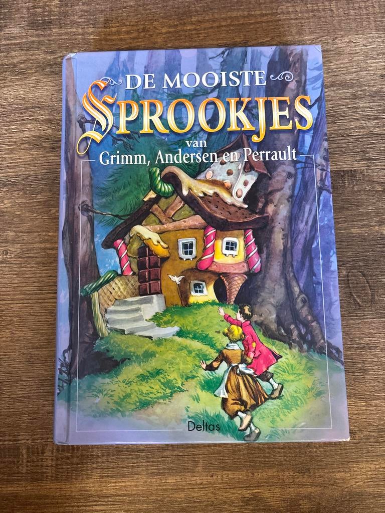 De Mooiste Sprookjes van Grimm, Andersen en Perrault, Boeken, Sprookjes en Fabels, Ophalen of Verzenden, Gelezen