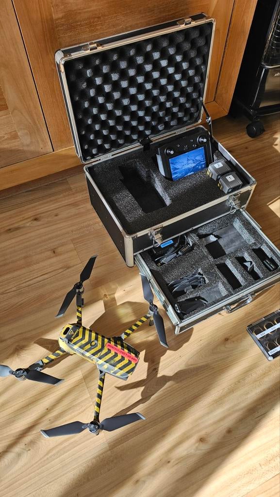 Professionele DJI Mavic 2 PRO drone, 3 accu's, veel extra's, Verlichting, Gebruikt, 30 tot 45 minuten, Overige merken