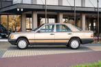 Mercedes-Benz 200-serie 230 E (W124) (bj 1987), Auto's, Stof, Zwart, Overige kleuren, 132 pk