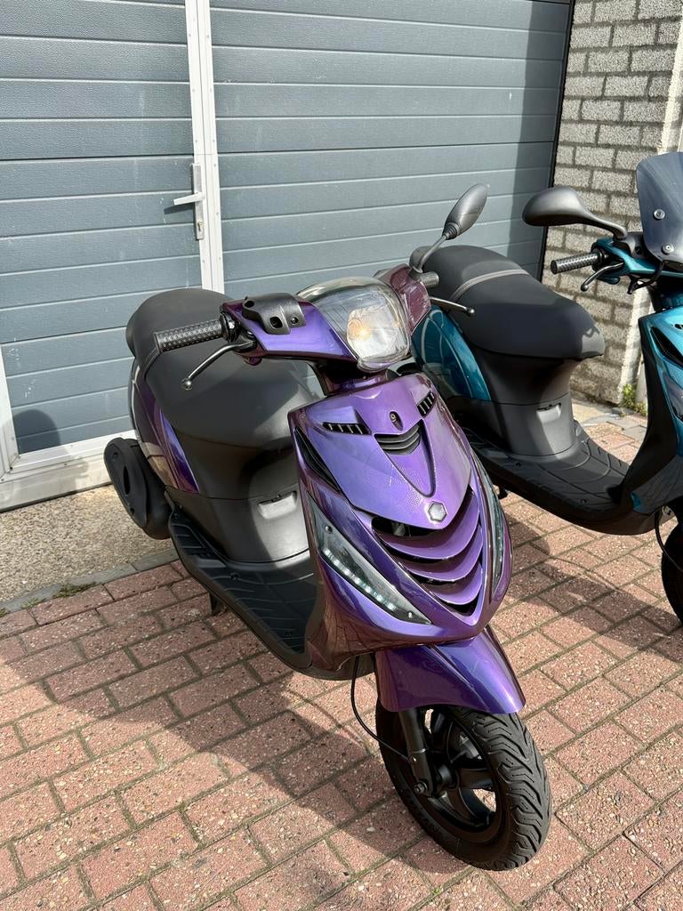 Gezocht Piaggio zip vespa sprint/GTS kymco runner 180cc, Ophalen of Verzenden, Zo goed als nieuw