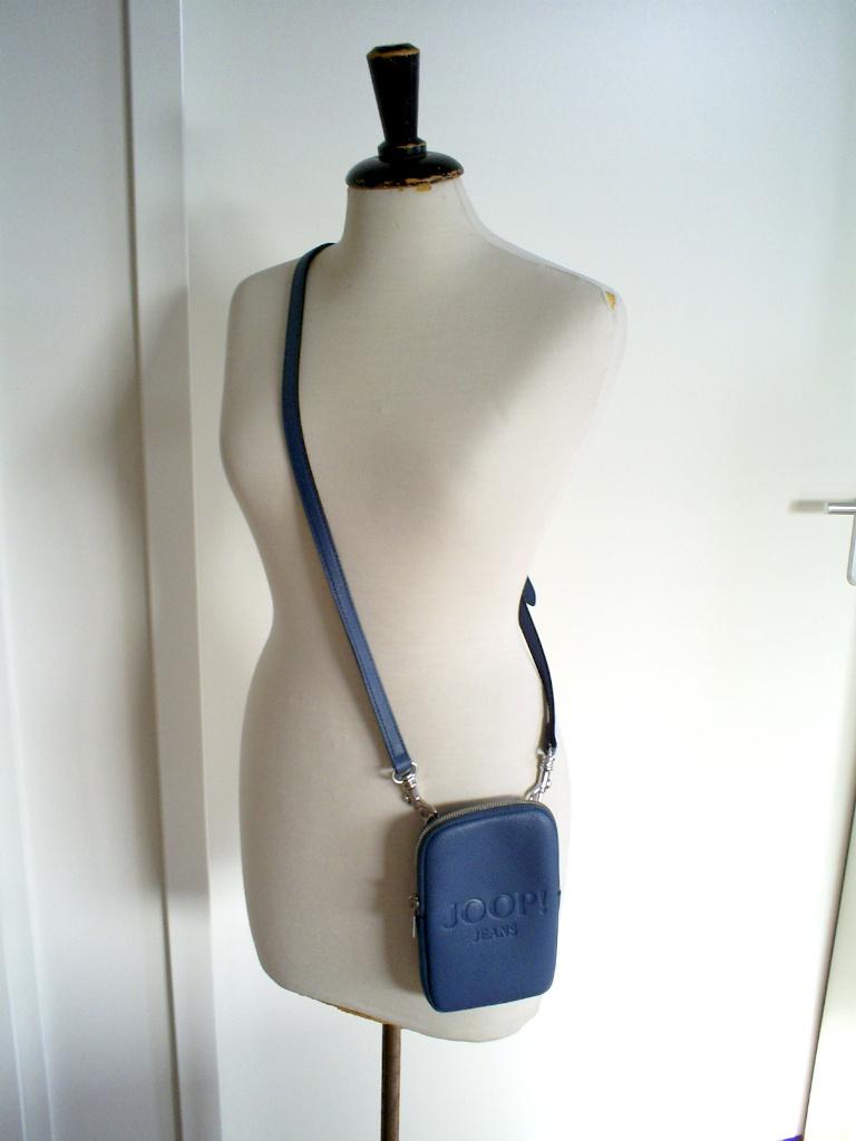 blauw telefoontasje van JOOP, Verzenden, Zo goed als nieuw, Blauw, Overige merken