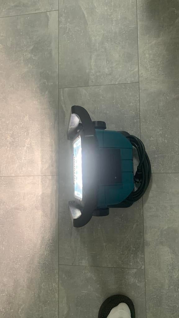 Makita DML805 led lamp, Ophalen of Verzenden, Gebruikt, Minder dan 50 watt, Lamp