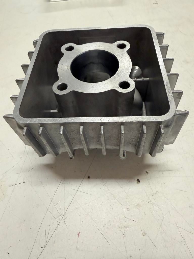 Zundapp waterkoeling cilinder nieuw snel, Ophalen of Verzenden, Nieuw, Cilinder