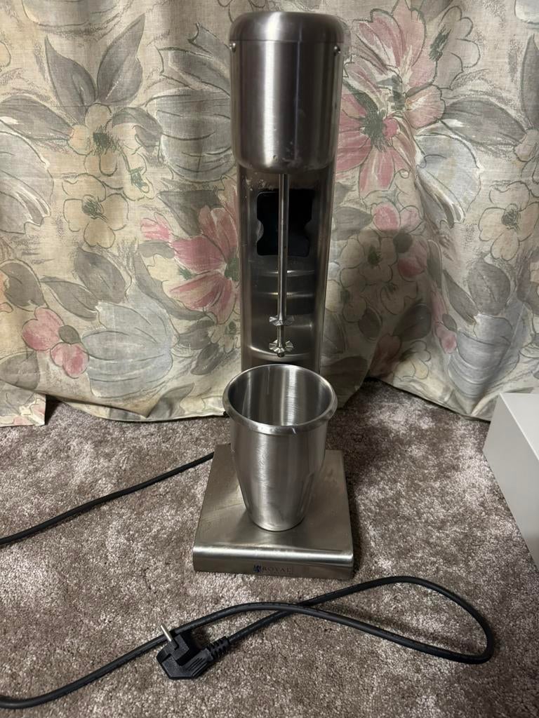 Milkshake, Ophalen, Zo goed als nieuw, 3 snelheden of meer