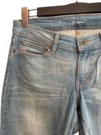 Levi's spijkerbroek 29, Blauw, Ophalen of Verzenden, Zo goed als nieuw, W28 - W29 (confectie 36)