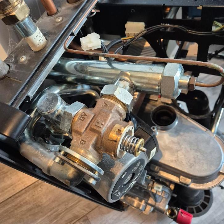 Atag Benraad cv ketel, Doe-het-zelf en Verbouw, Verwarming en Radiatoren, Gebruikt, Cv-ketel of Combi-ketel, 30 tot 80 cm, Minder dan 60 cm