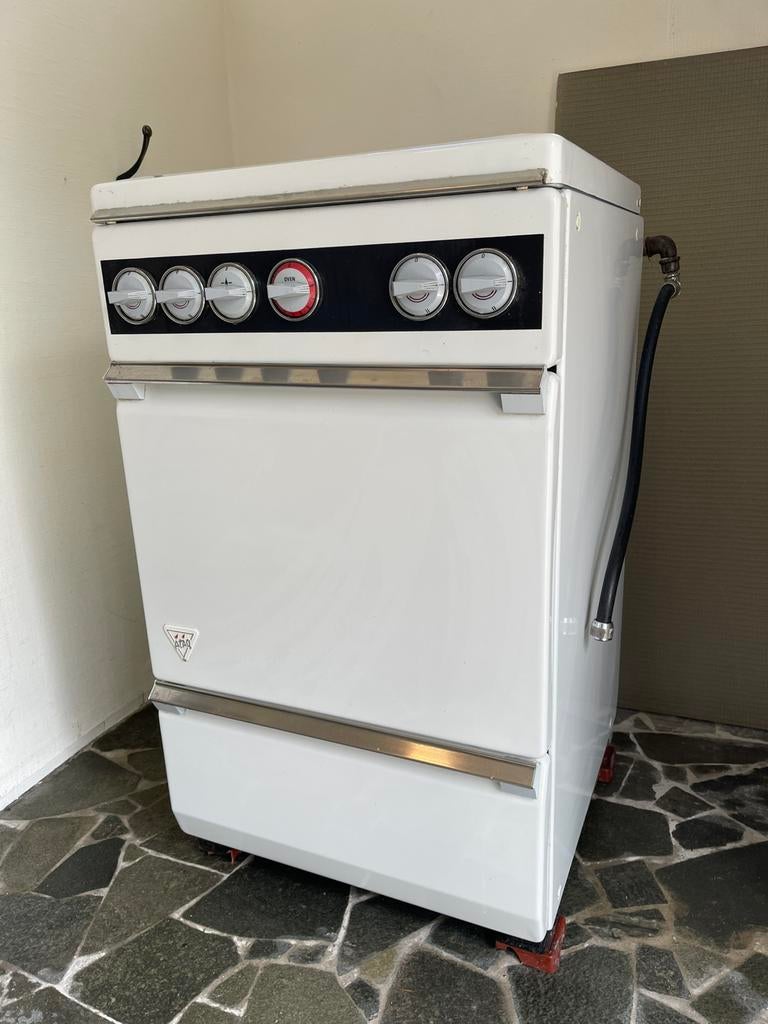 Gasfornuis vintage atag - gratis, Witgoed en Apparatuur, Fornuizen, Ophalen, Gebruikt, Minder dan 85 cm, 4 kookzones