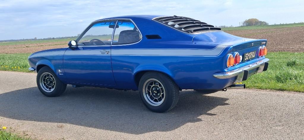 Opel Manta, Auto's, Oldtimers, Sportstoelen, Achterwielaandrijving, Zwart, Particulier